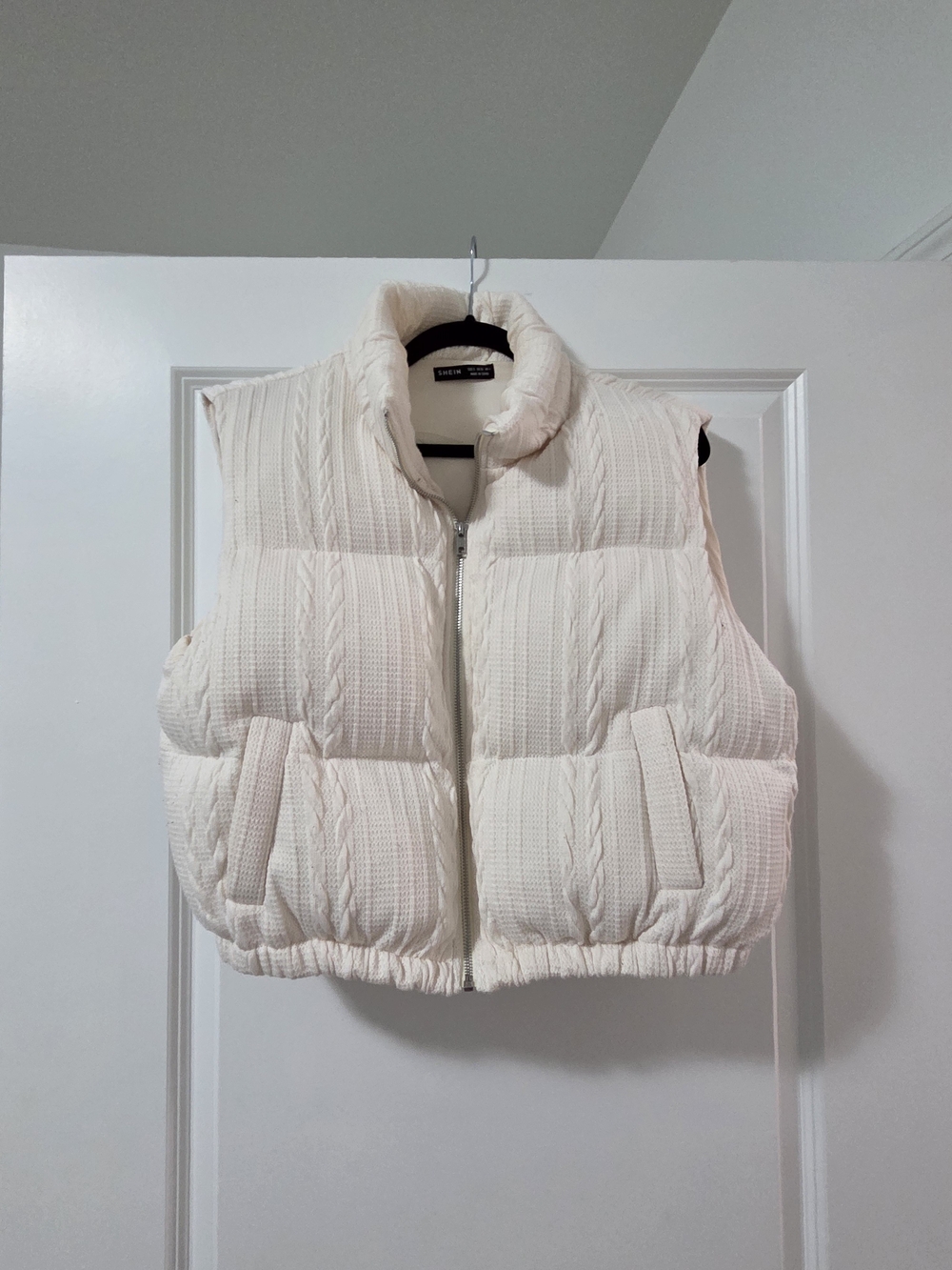 Cable-Knit Puffer Vest - Cream